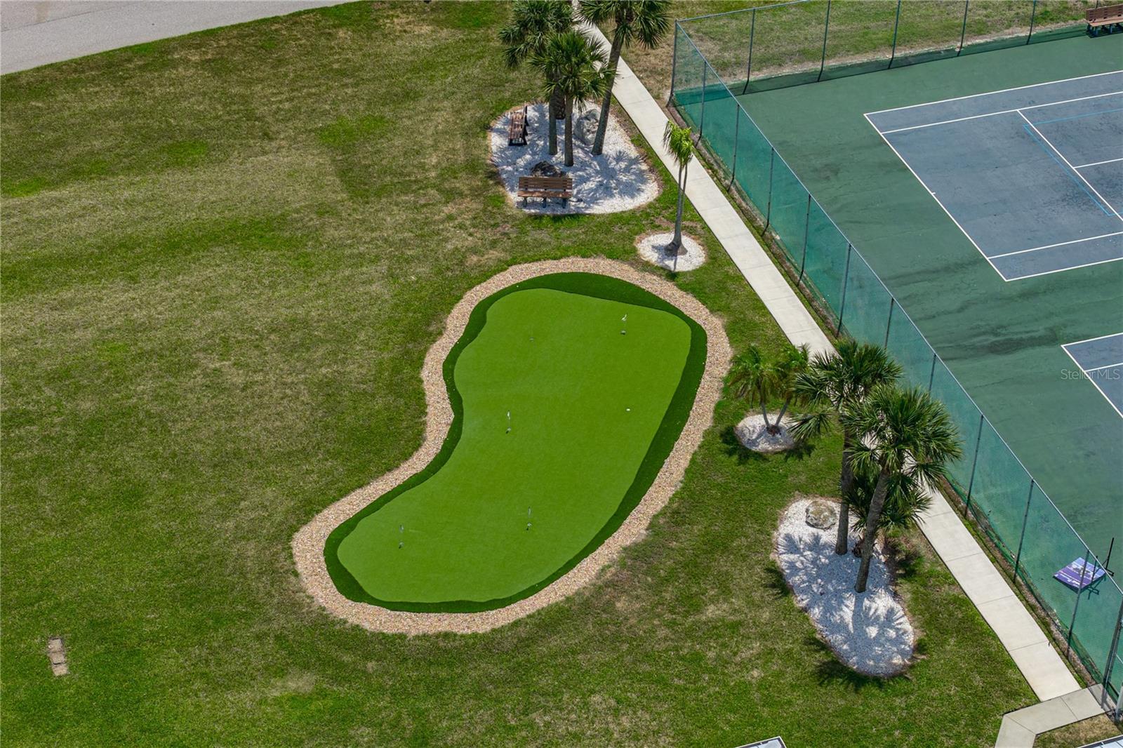 SAND PEBBLE POINTE CONDO 01 AMD 02 - Residential