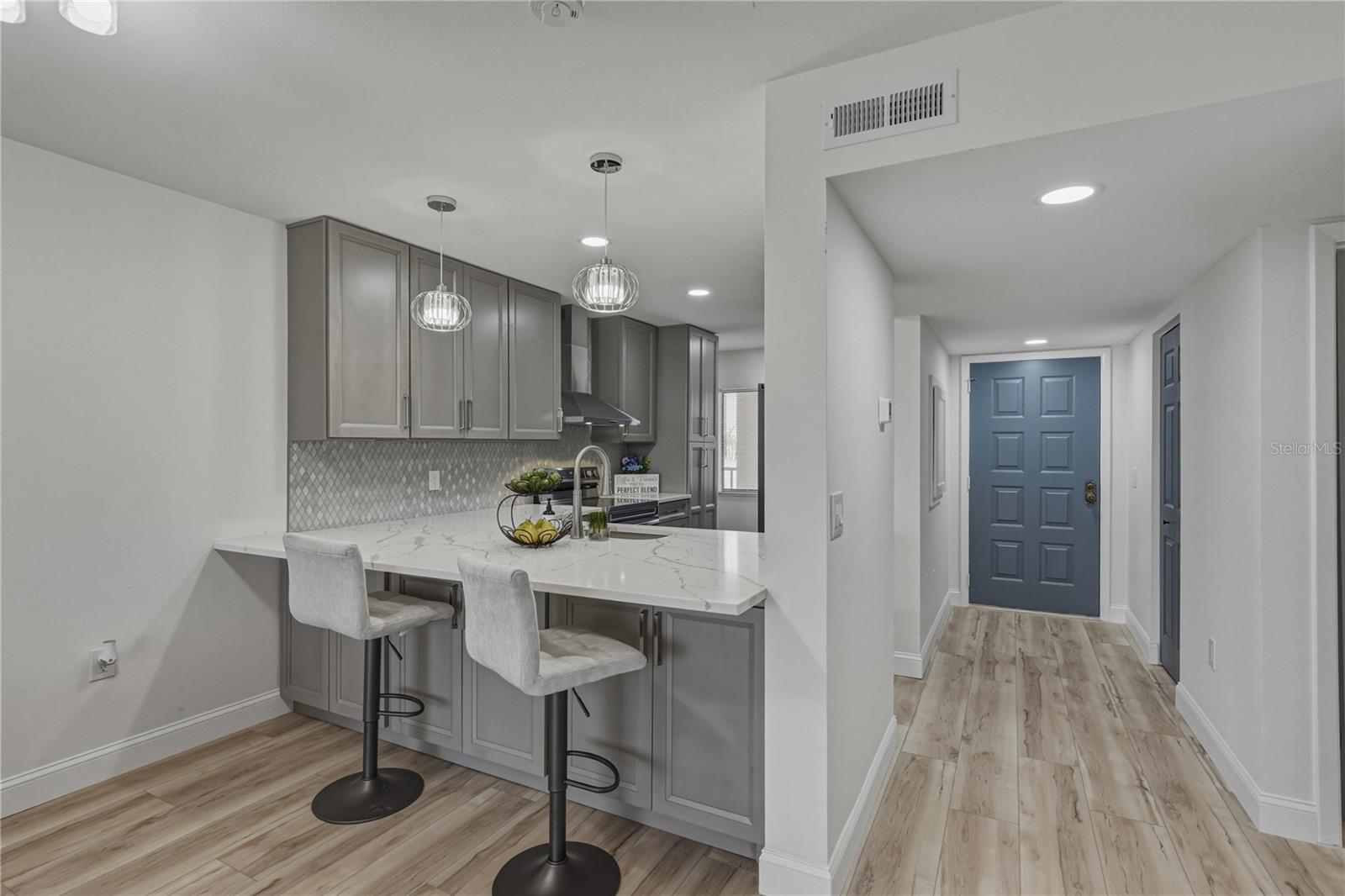 SAND PEBBLE POINTE CONDO 01 AMD 02 - Residential
