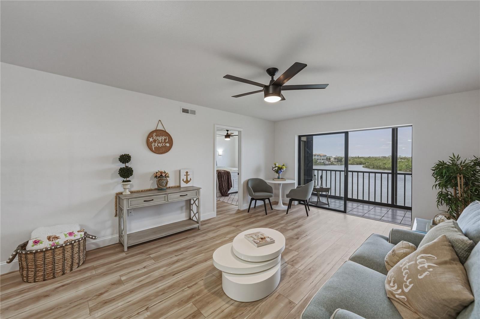SAND PEBBLE POINTE CONDO 01 AMD 02 - Residential