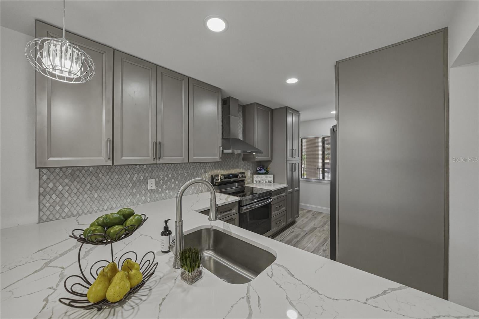 SAND PEBBLE POINTE CONDO 01 AMD 02 - Residential