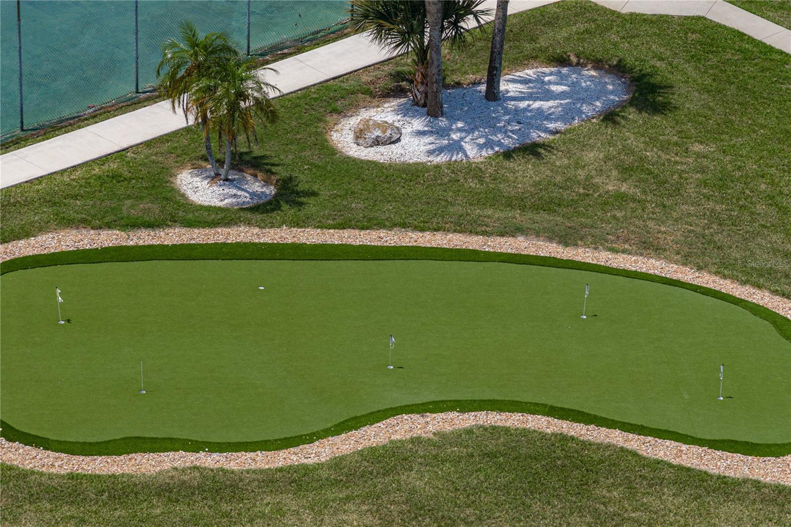 SAND PEBBLE POINTE CONDO 01 AMD 02 - Residential
