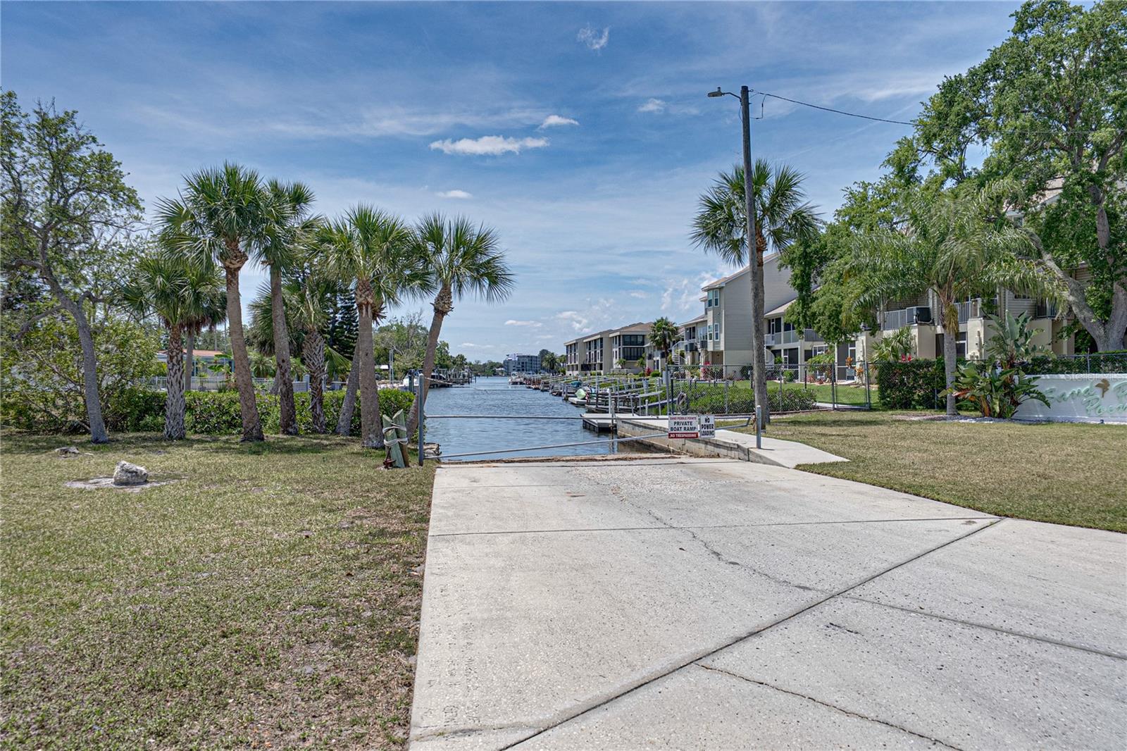SAND PEBBLE POINTE CONDO 01 AMD 02 - Residential