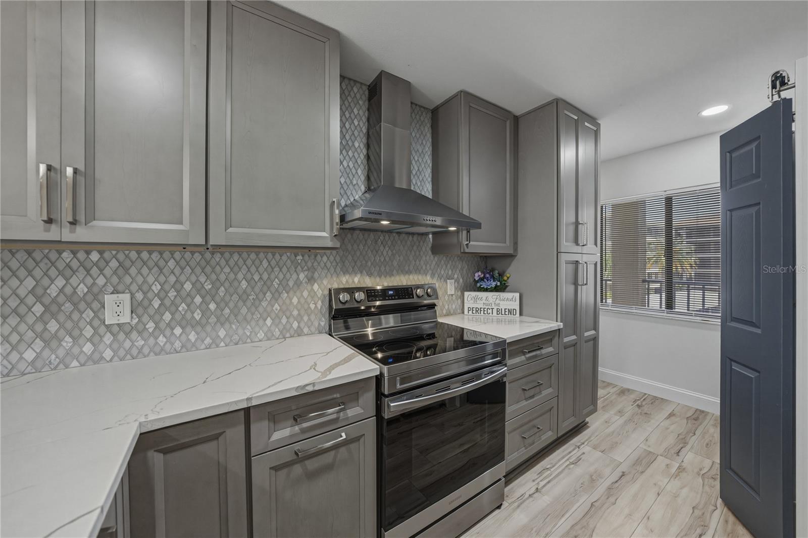 SAND PEBBLE POINTE CONDO 01 AMD 02 - Residential