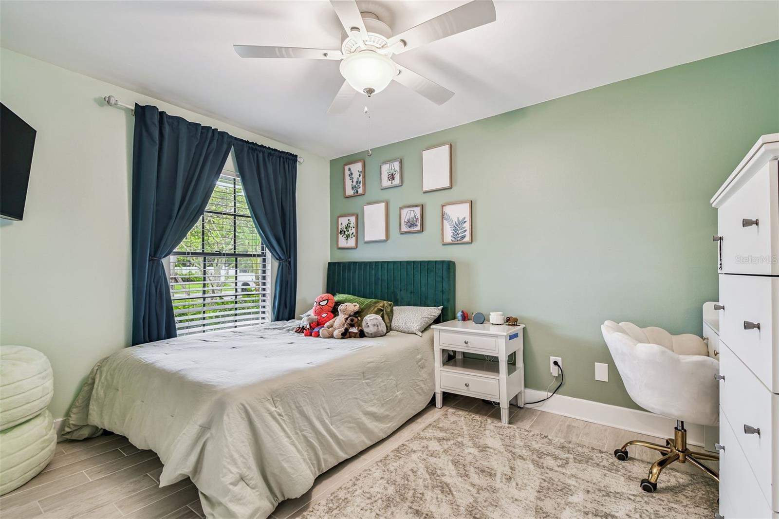 COUNTRY PLACE UNIT VI - Residential