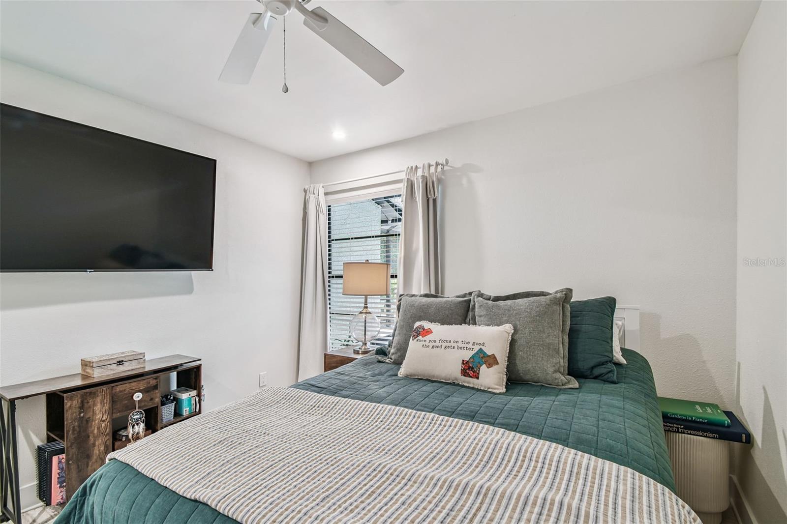 COUNTRY PLACE UNIT VI - Residential
