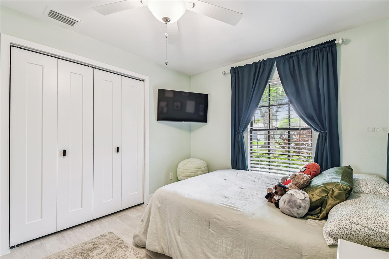 COUNTRY PLACE UNIT VI - Residential