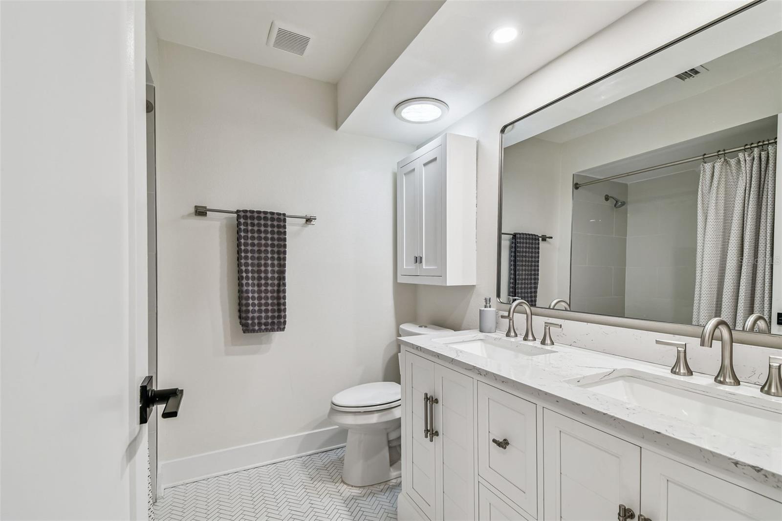 COUNTRY PLACE UNIT VI - Residential