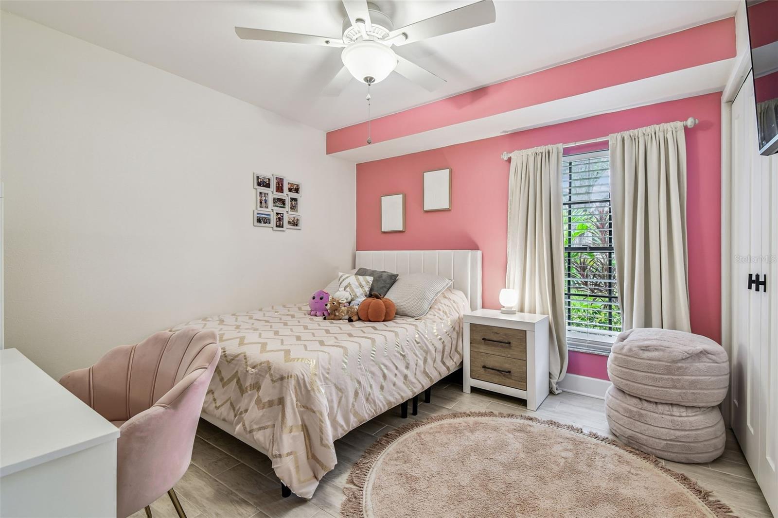COUNTRY PLACE UNIT VI - Residential