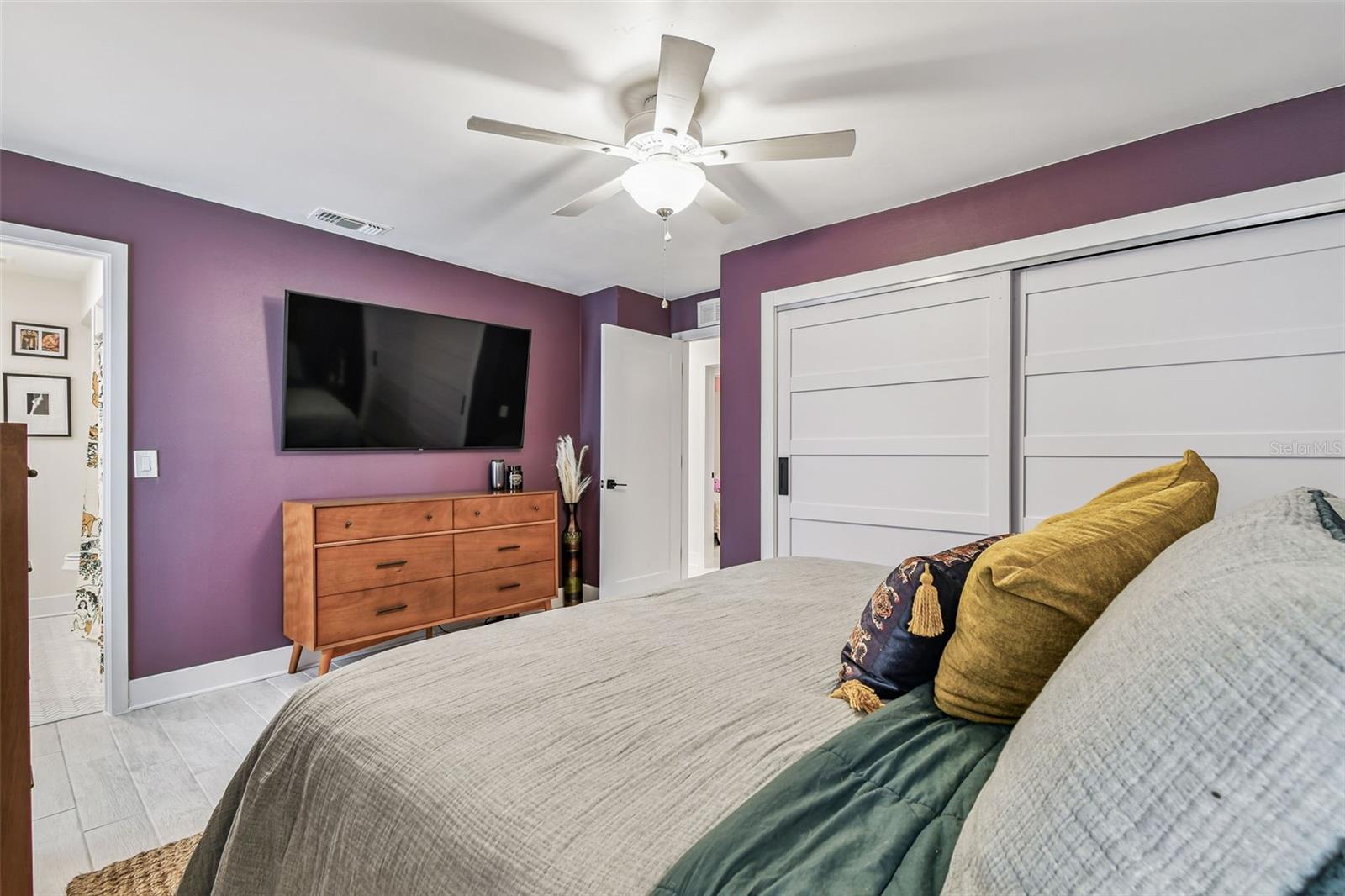 COUNTRY PLACE UNIT VI - Residential