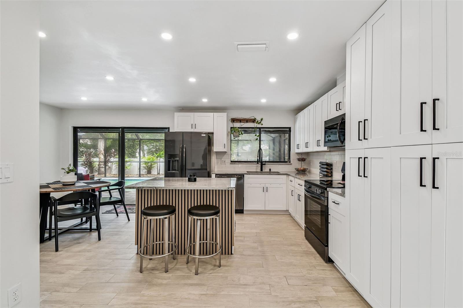 COUNTRY PLACE UNIT VI - Residential