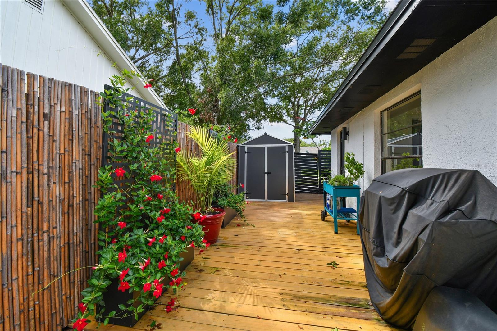 COUNTRY PLACE UNIT VI - Residential