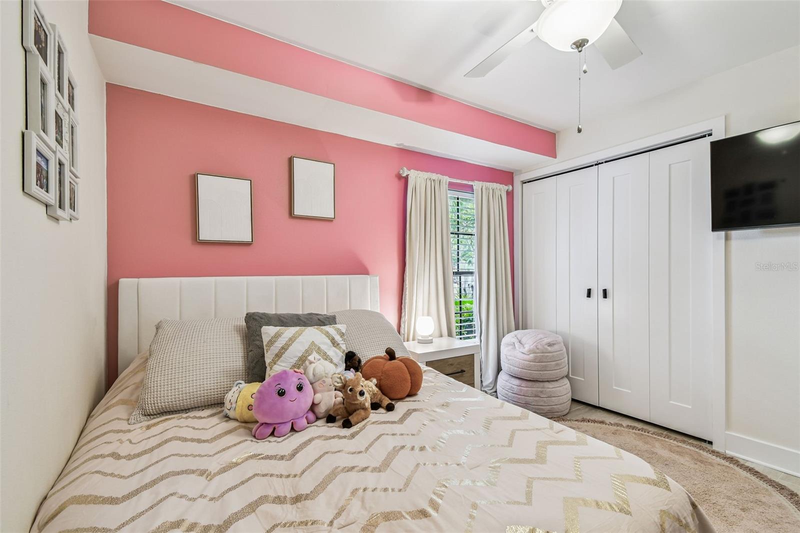 COUNTRY PLACE UNIT VI - Residential