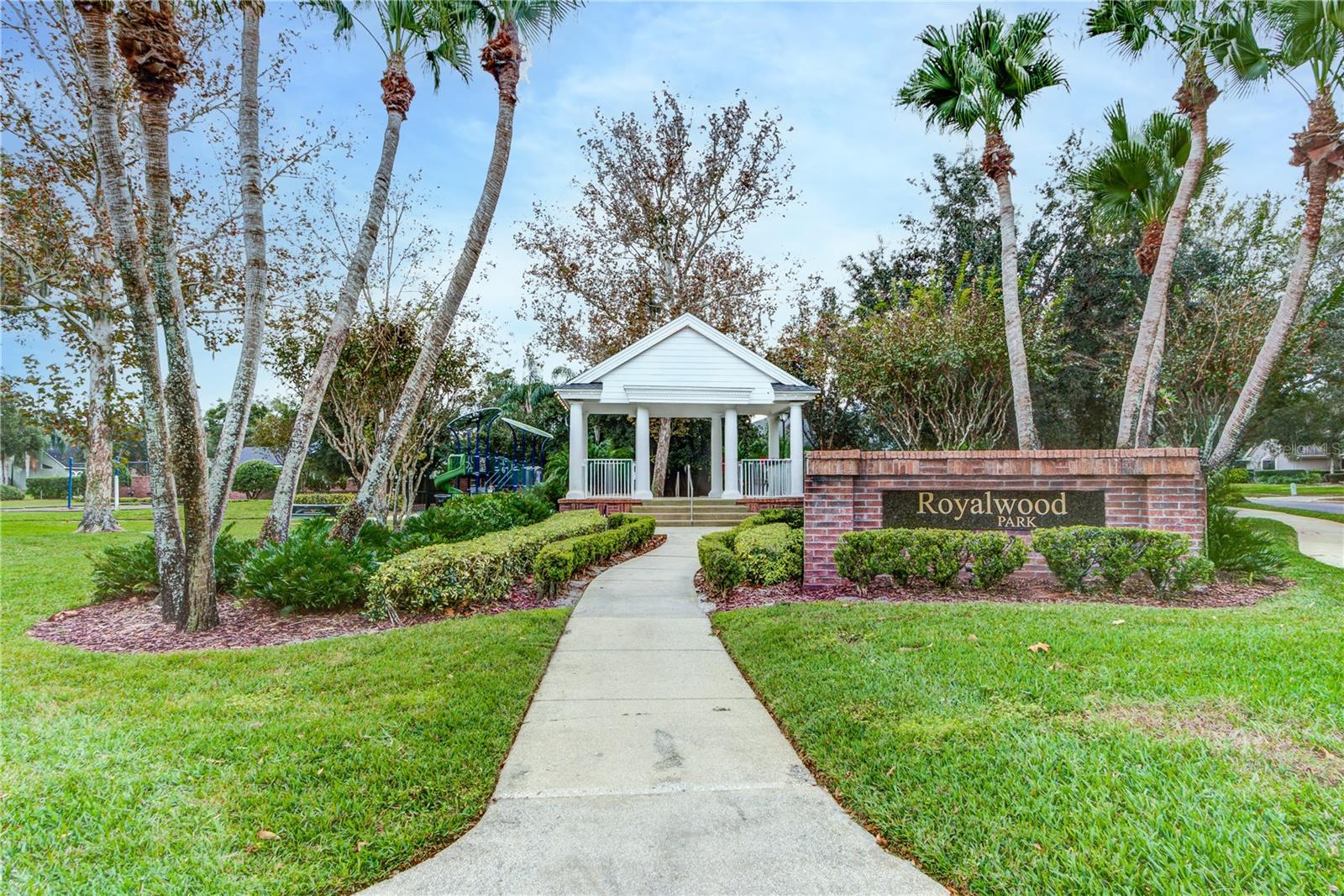 KINGSBRIDGE WEST - Residential