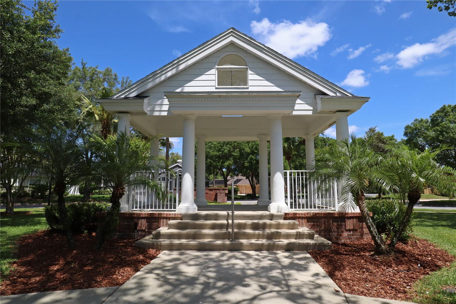 KINGSBRIDGE WEST - Residential