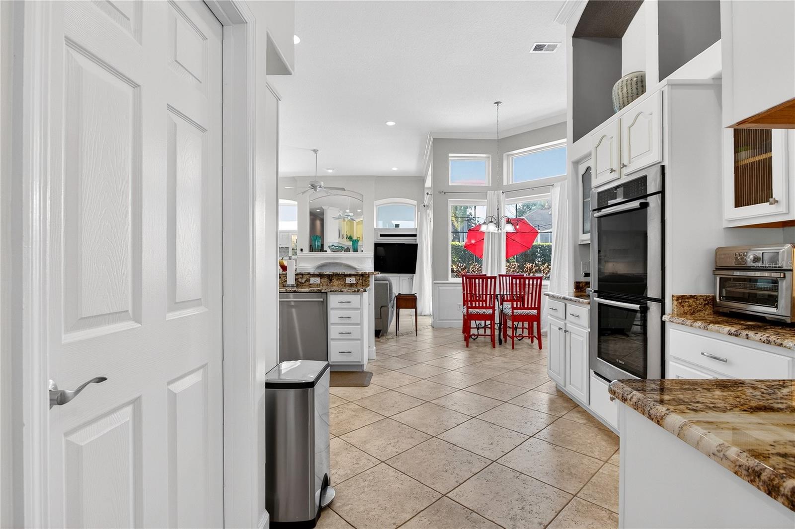 KINGSBRIDGE WEST - Residential