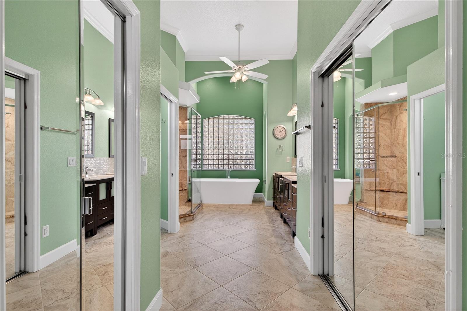 KINGSBRIDGE WEST - Residential