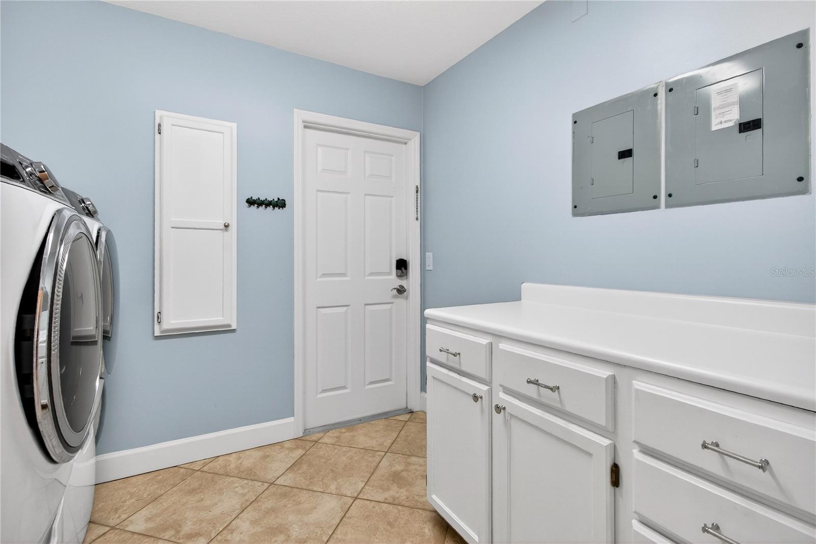 KINGSBRIDGE WEST - Residential