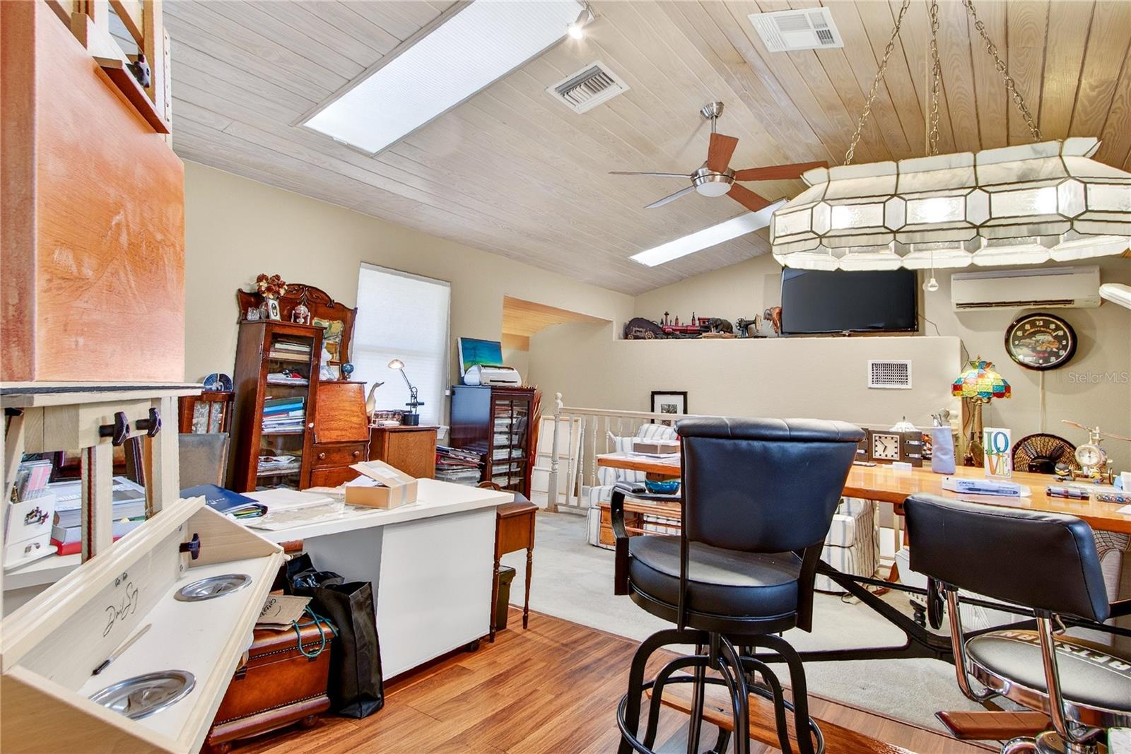 KINGSBRIDGE WEST - Residential