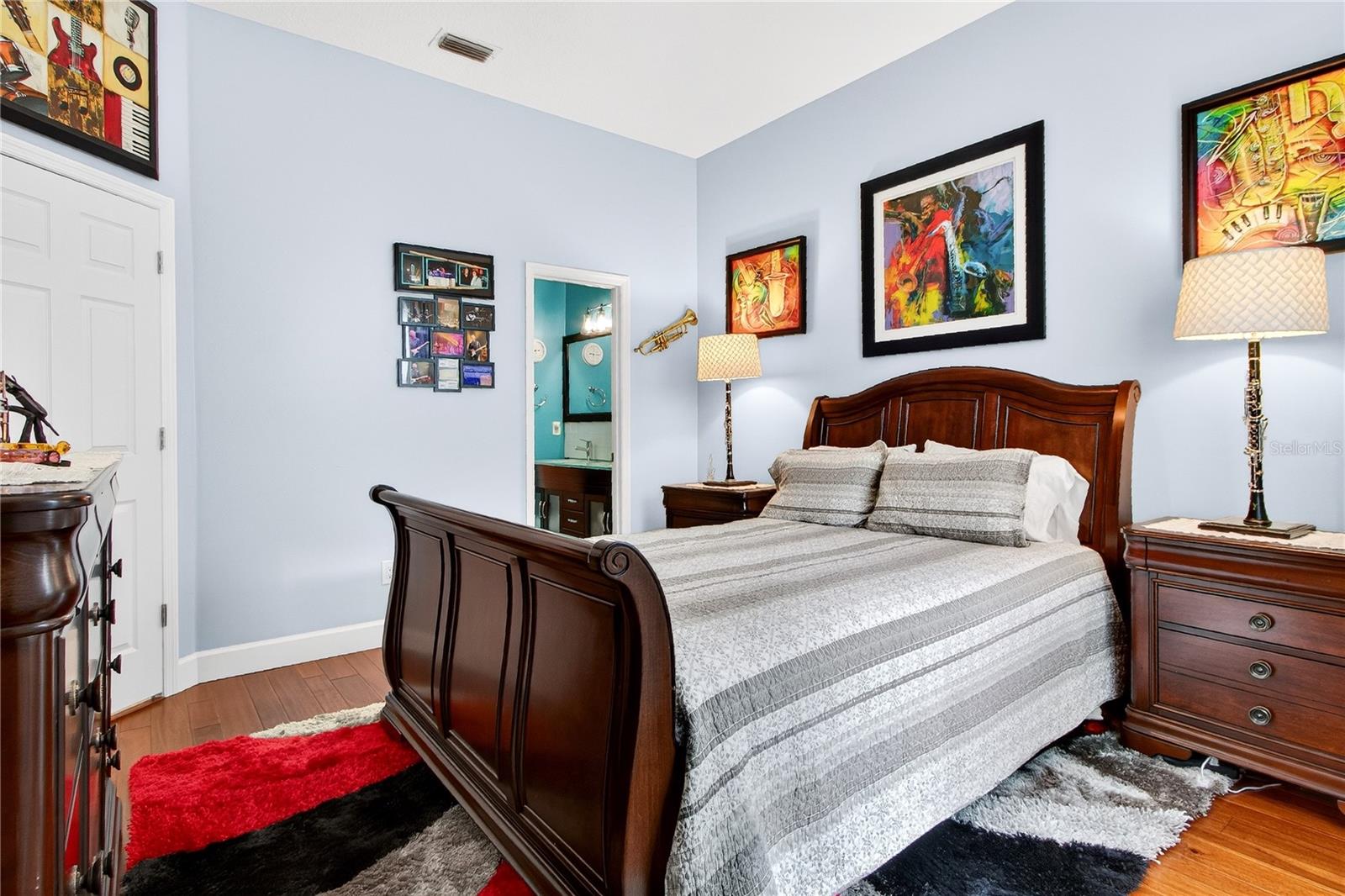 KINGSBRIDGE WEST - Residential