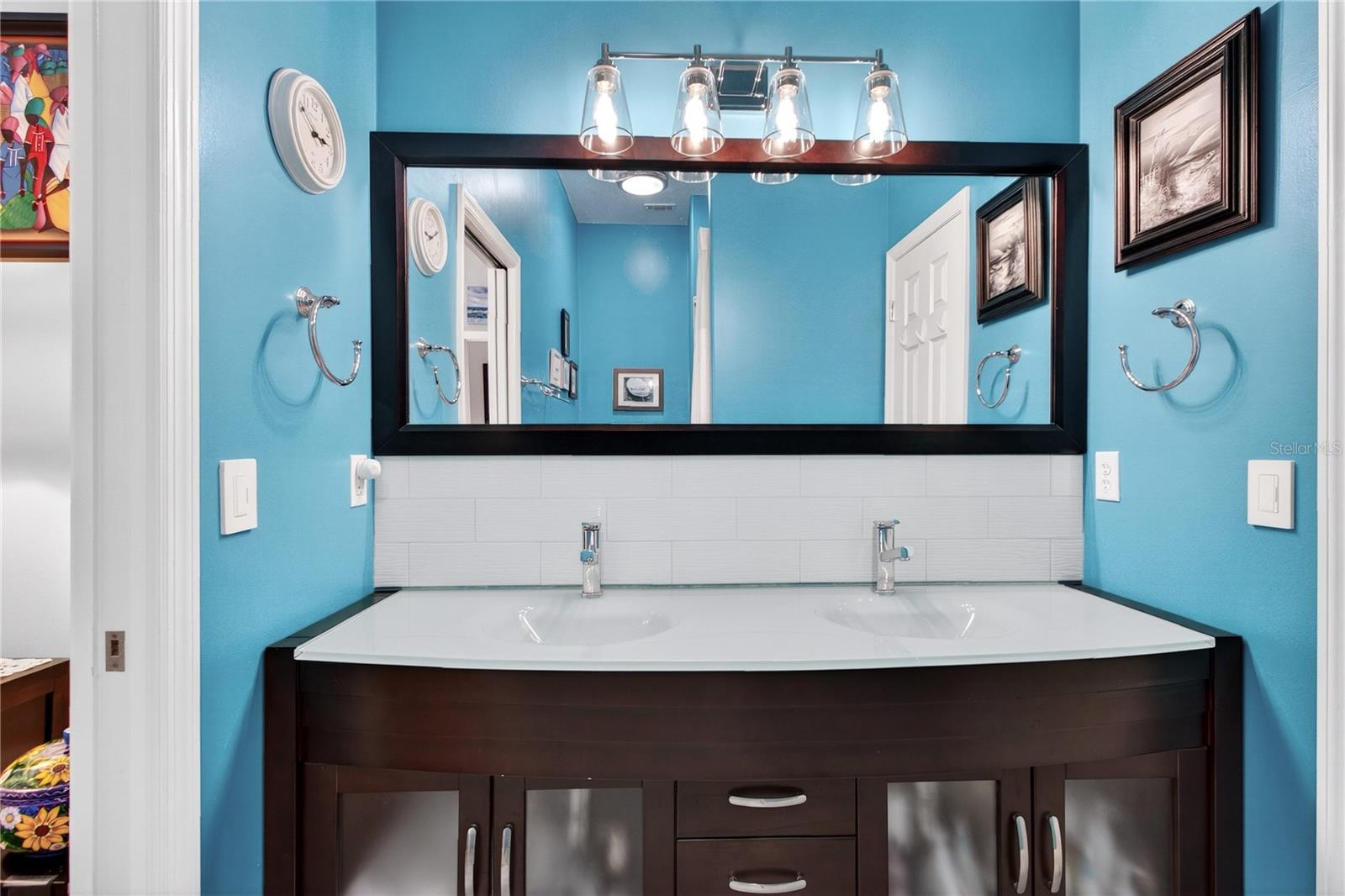 KINGSBRIDGE WEST - Residential