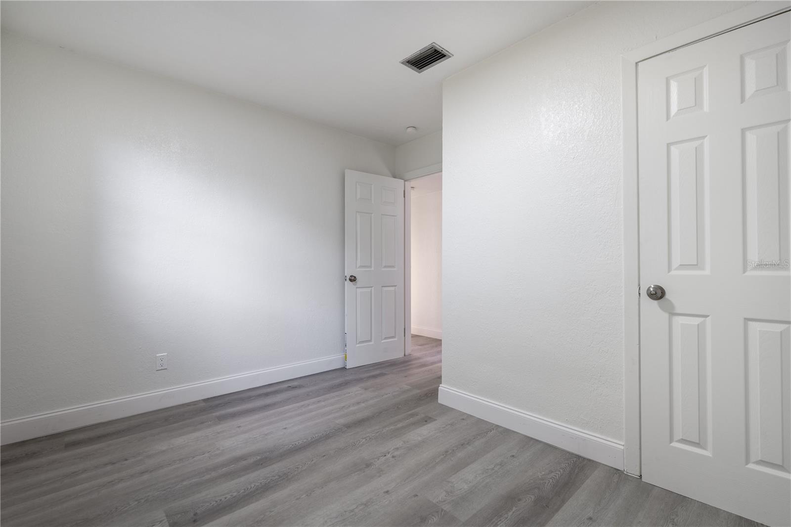 ENGELWOOD PARK - Residential