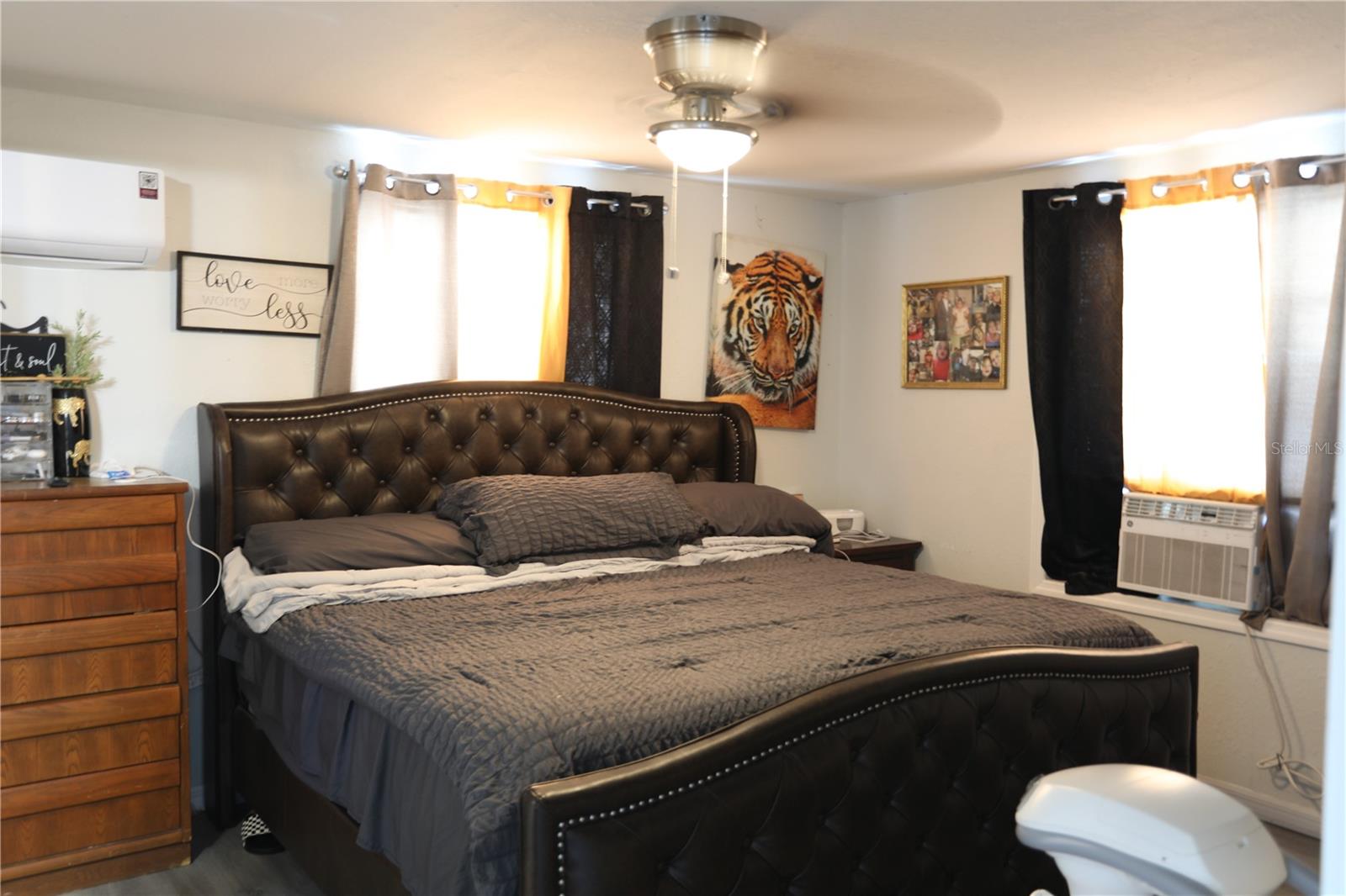 MAC ARTHUR HEIGHTS ADD 01 - Residential