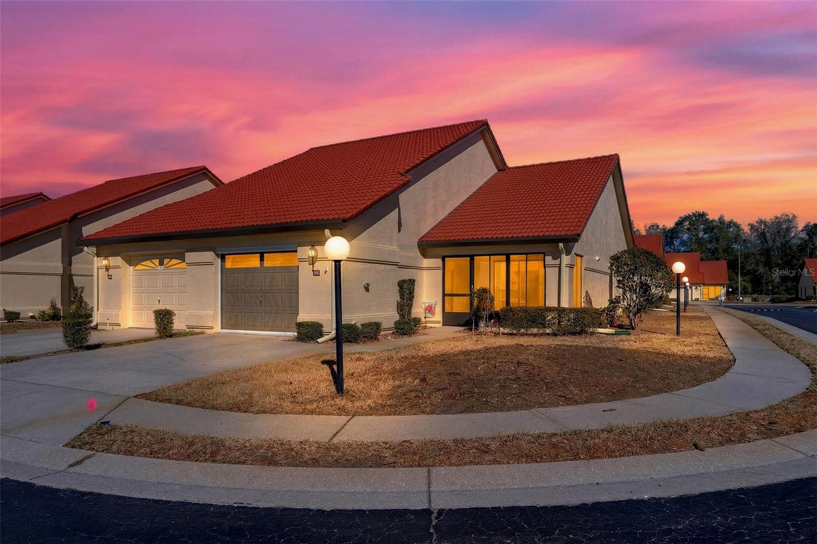 REGENCY PARK - Residential