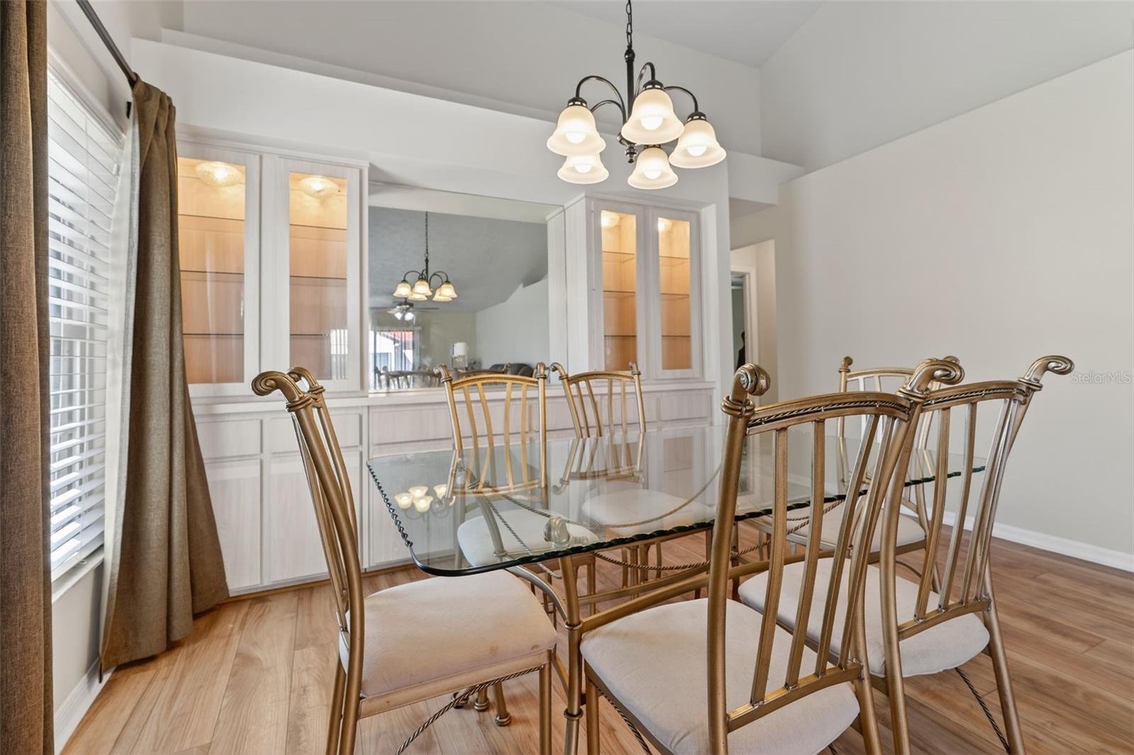 REGENCY PARK - Residential