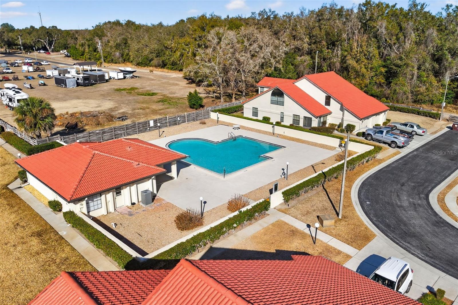 REGENCY PARK - Residential