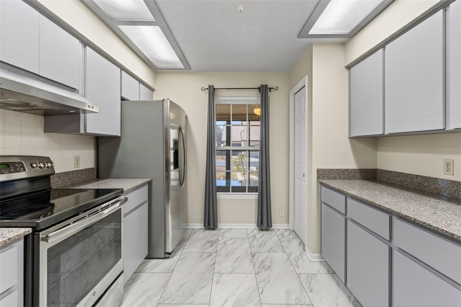 REGENCY PARK - Residential