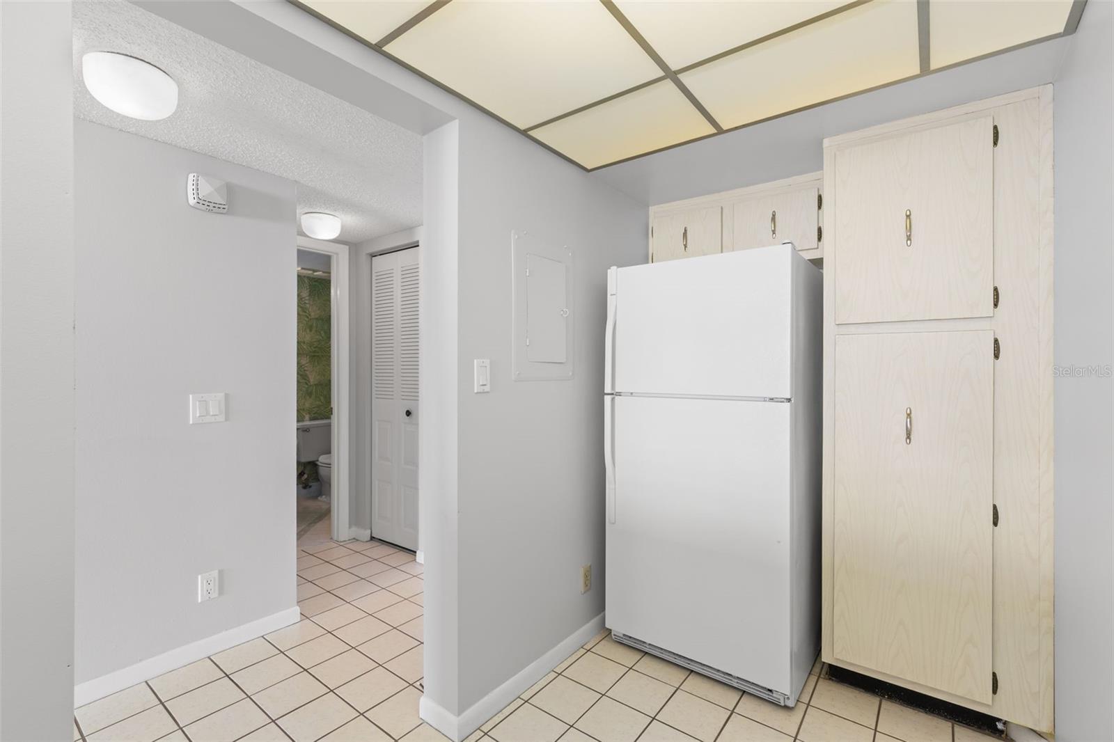 CASA DEL MAR V CONDO BLDG H, UNIT 503 - Residential