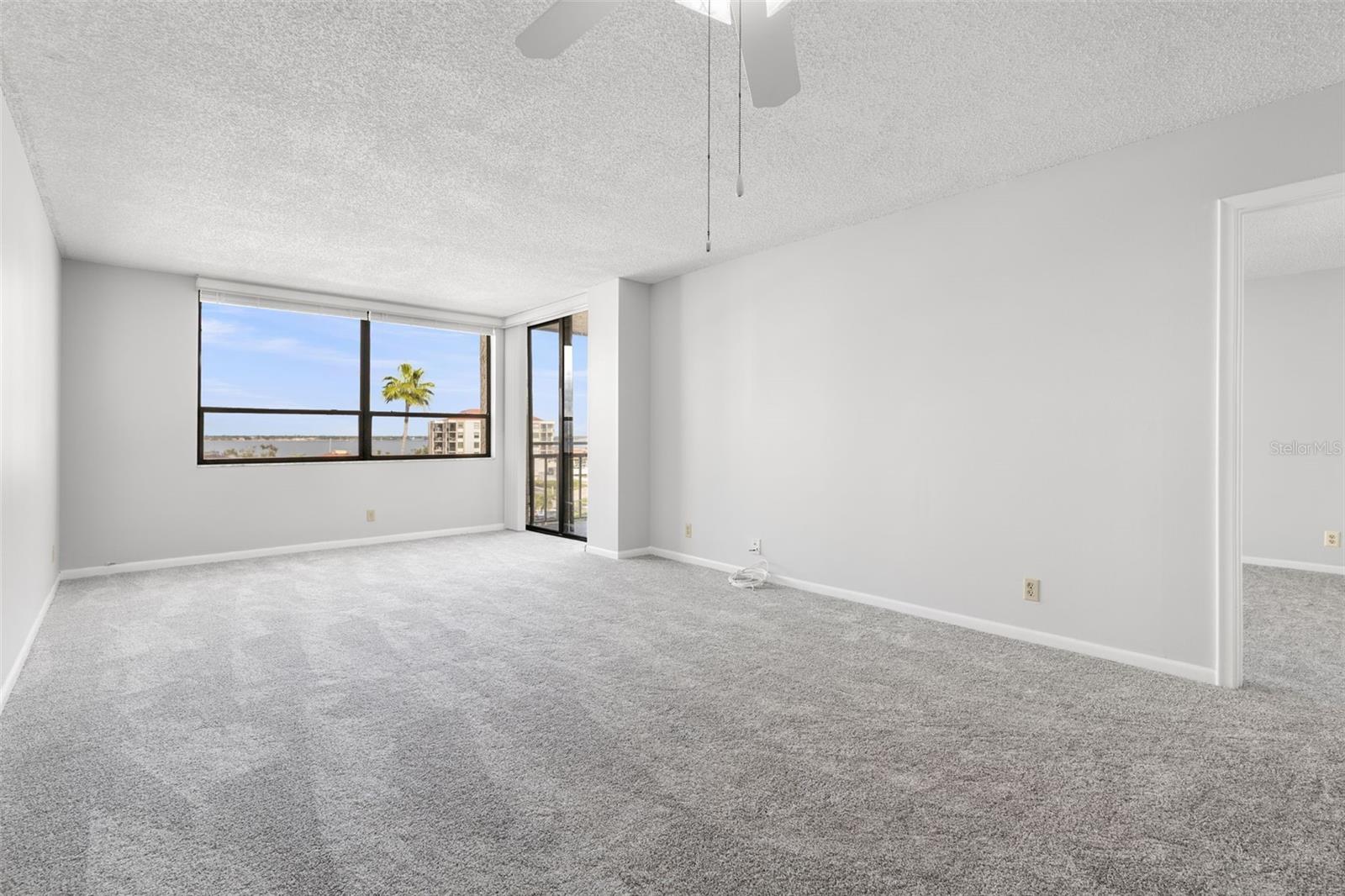 CASA DEL MAR V CONDO BLDG H, UNIT 503 - Residential