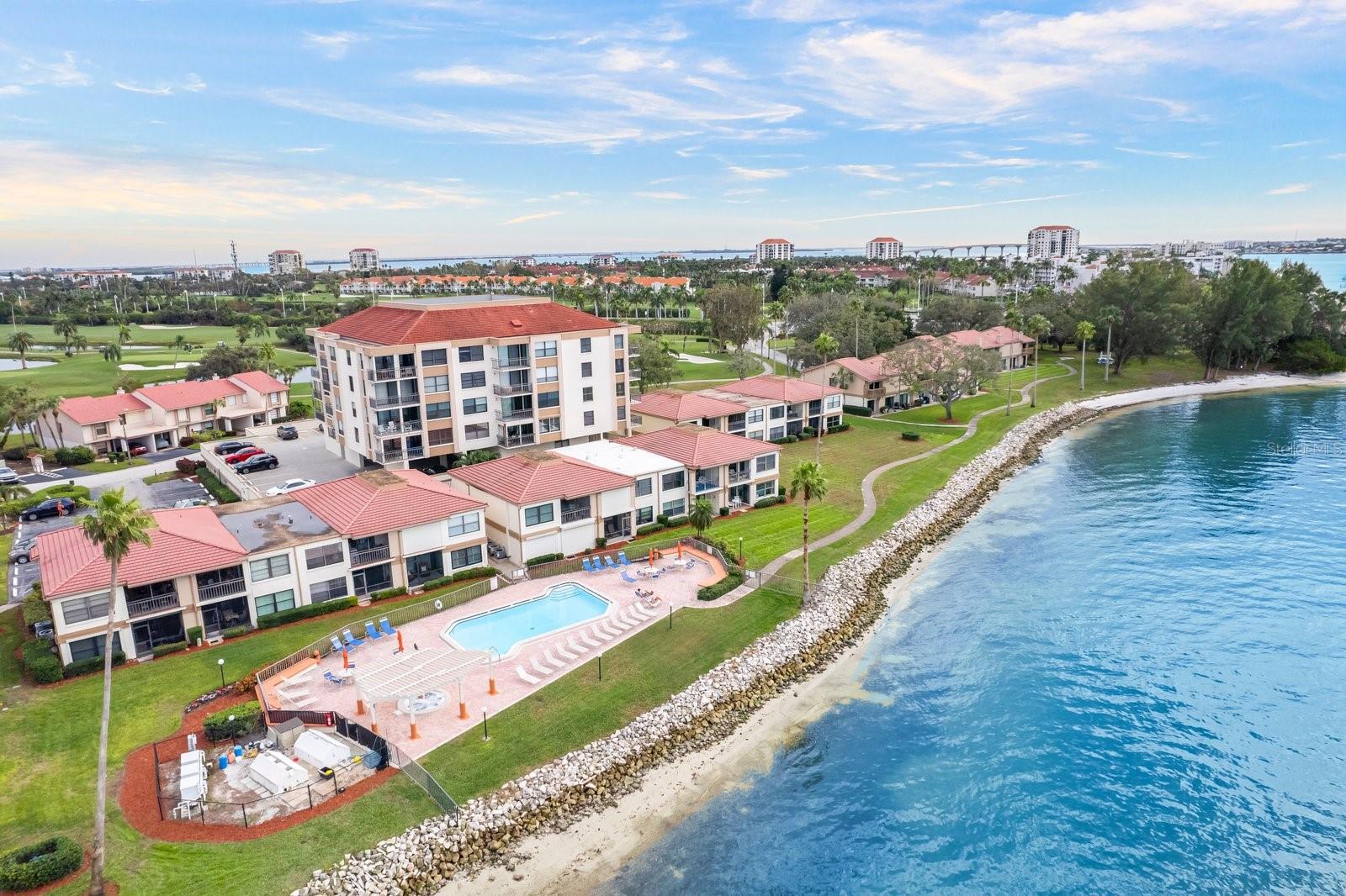 CASA DEL MAR V CONDO BLDG H, UNIT 503 - Residential