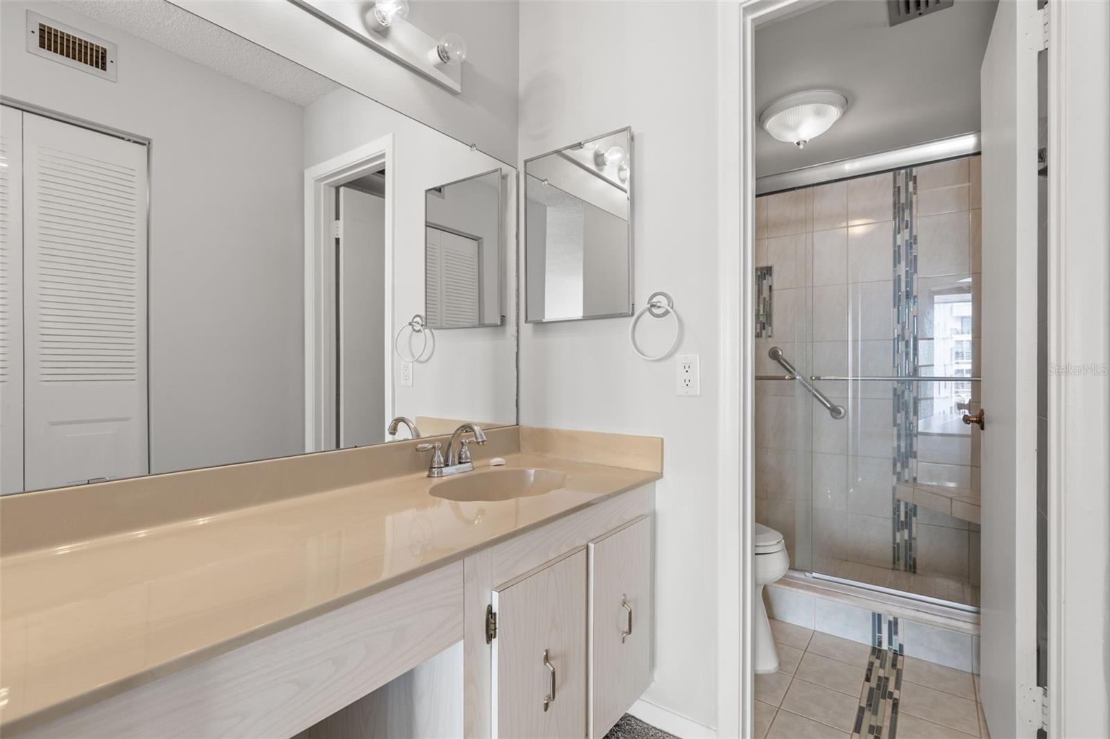 CASA DEL MAR V CONDO BLDG H, UNIT 503 - Residential