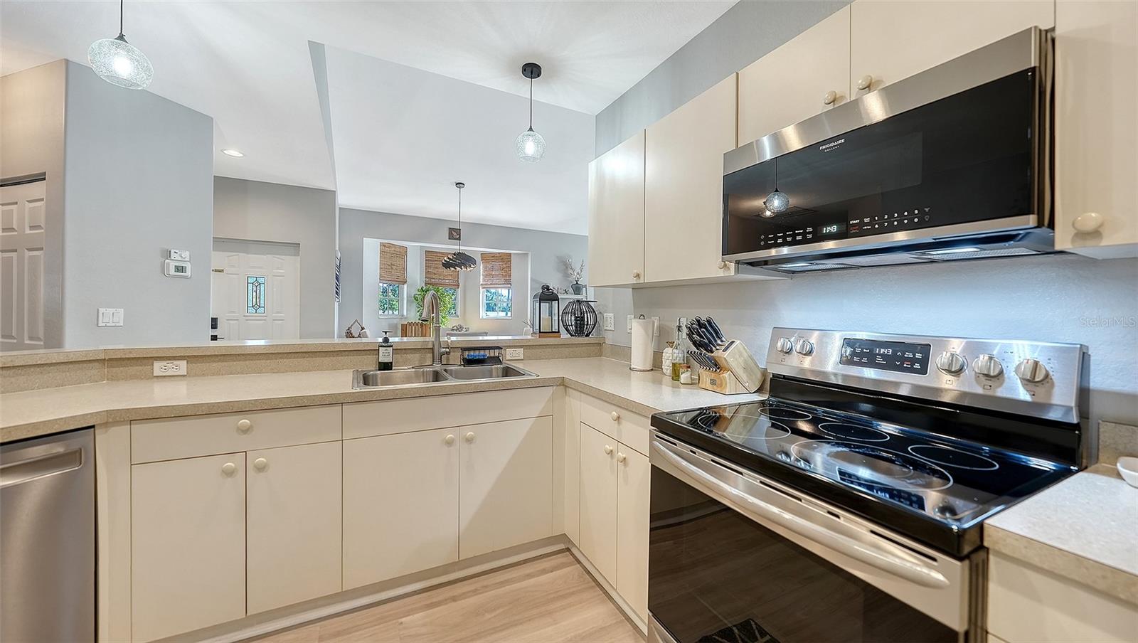 VILLAS AT OAK BEND - Residential