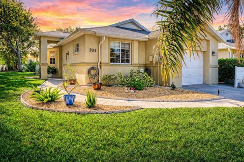 Photo of 201 28th Street W, Palmetto, FL 34221 (MLS # A4674636)