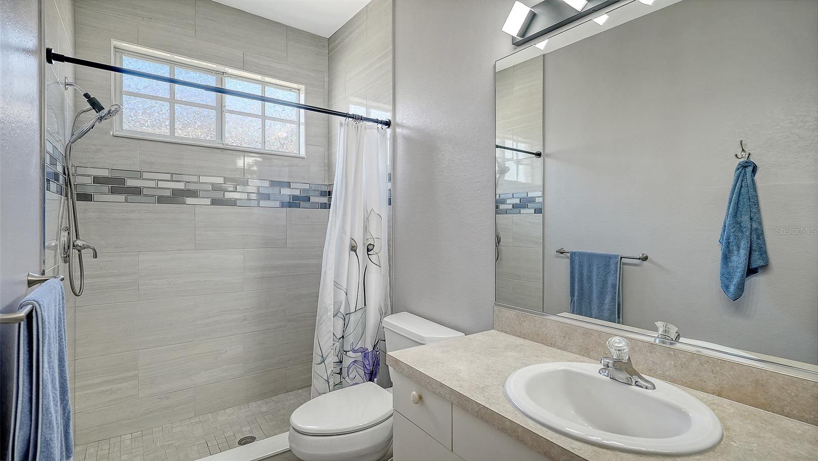 VILLAS AT OAK BEND - Residential