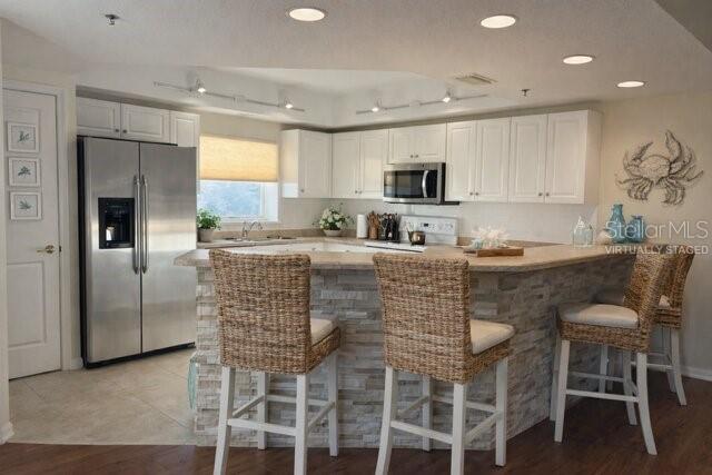 5300 S ATLANTIC AVENUE 8-401