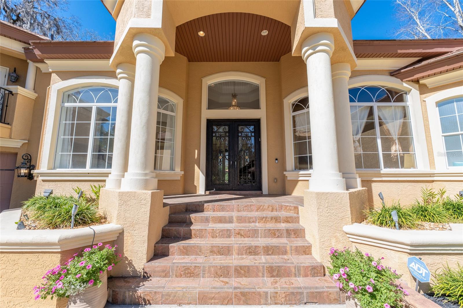 BELLECHASE LAURELS - Residential