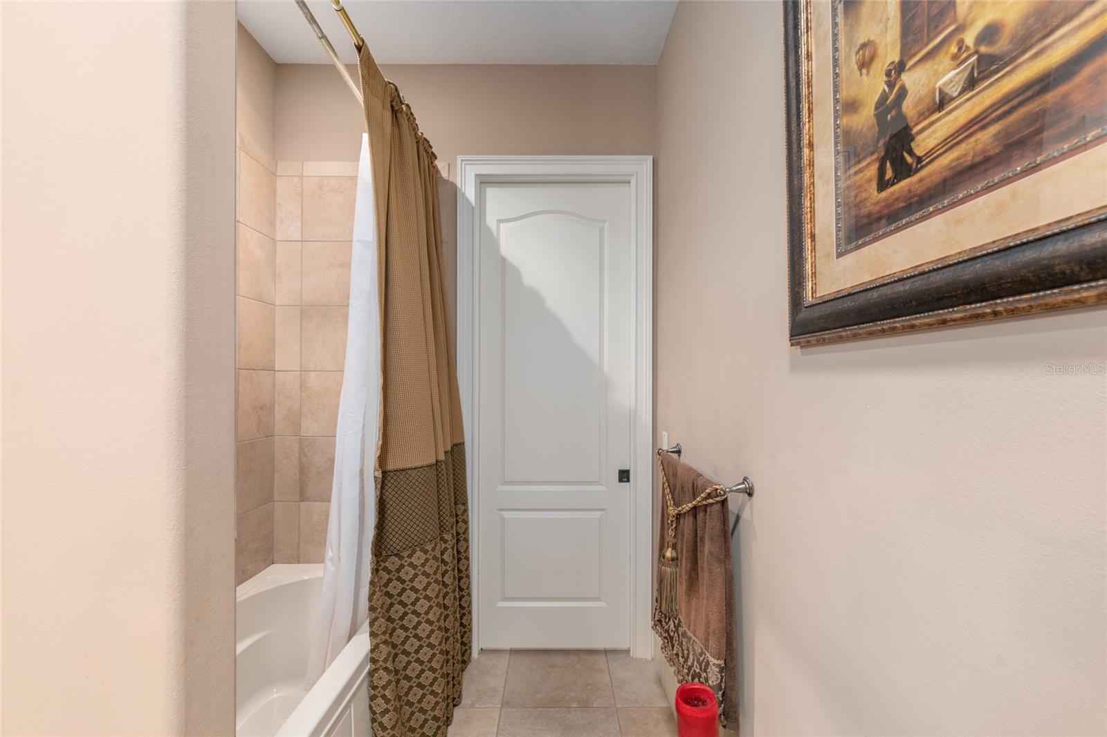 BELLECHASE LAURELS - Residential