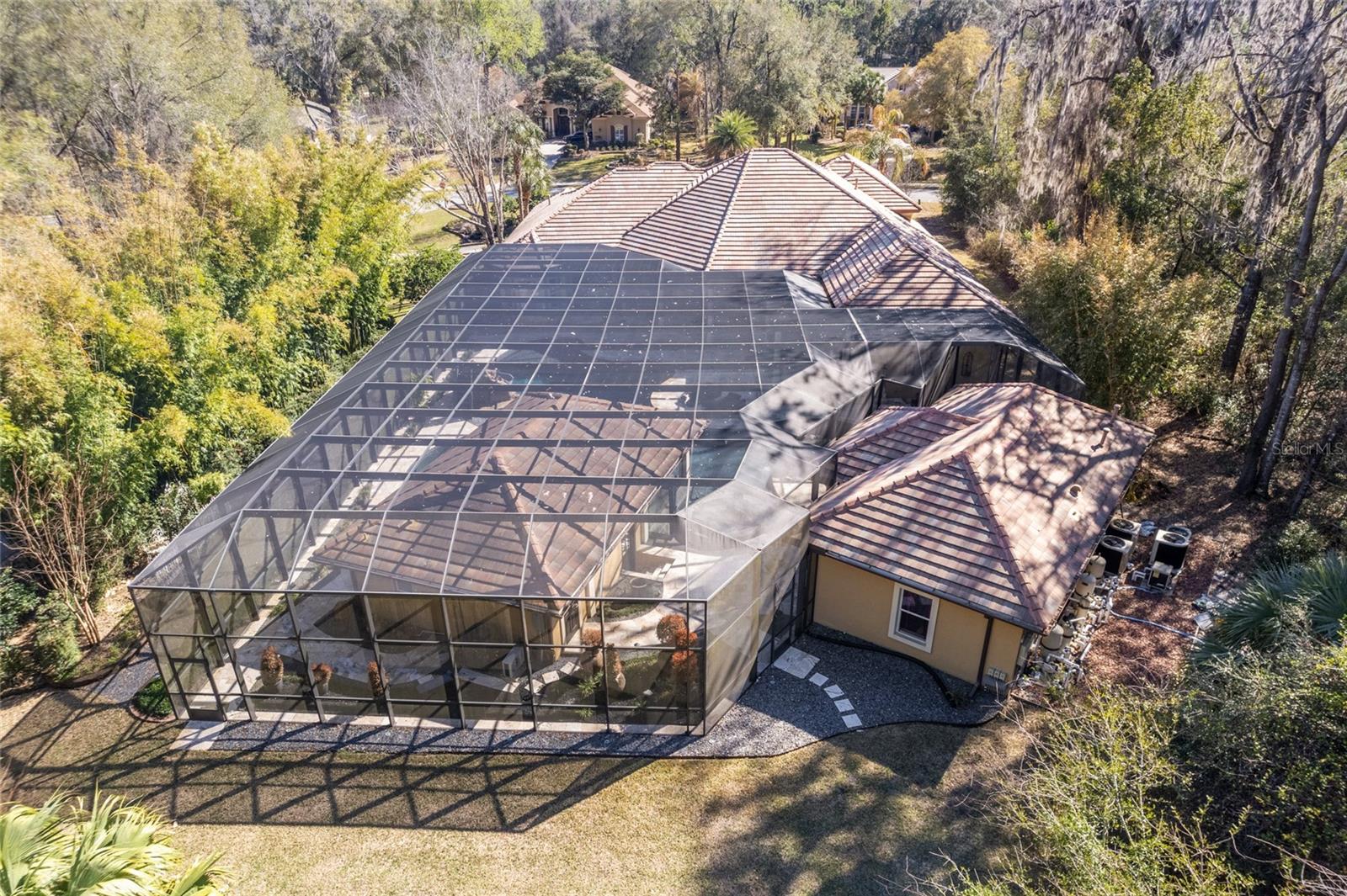 BELLECHASE LAURELS - Residential