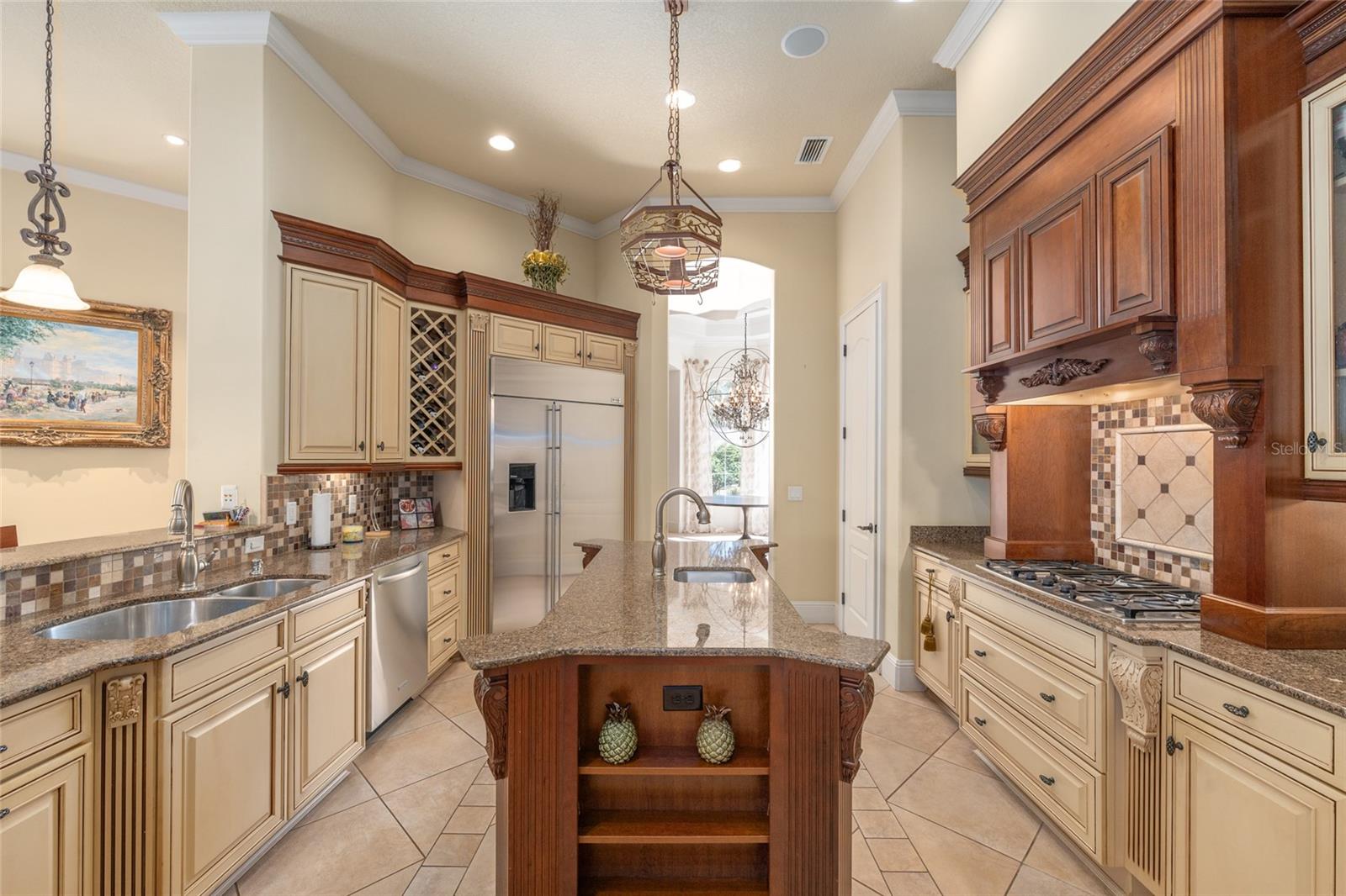 BELLECHASE LAURELS - Residential