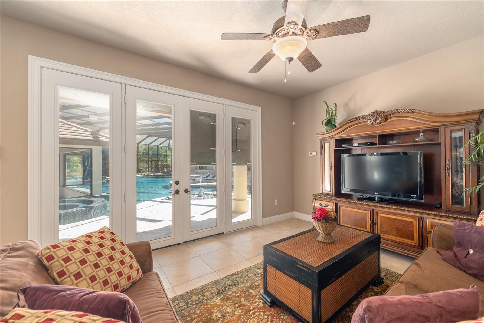 BELLECHASE LAURELS - Residential