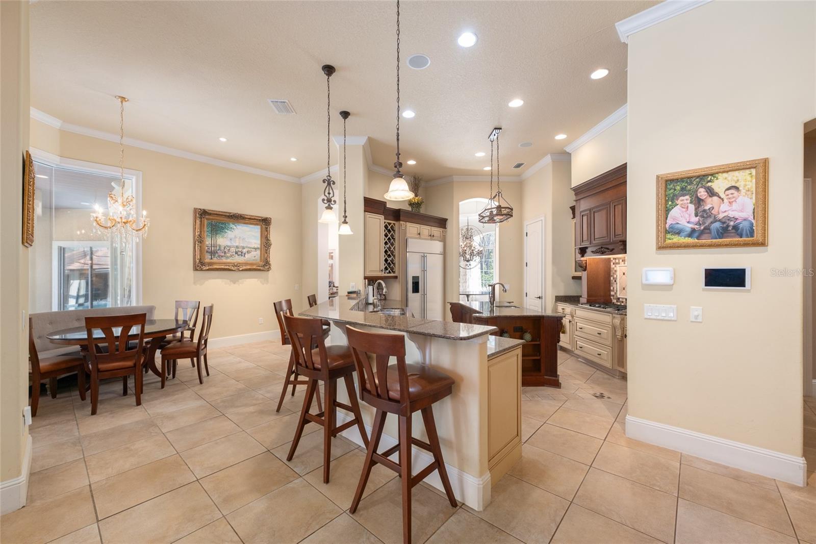 BELLECHASE LAURELS - Residential