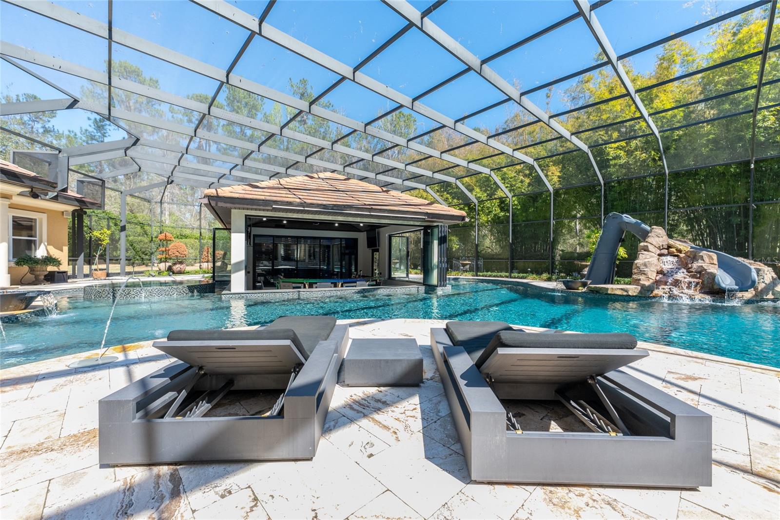 BELLECHASE LAURELS - Residential