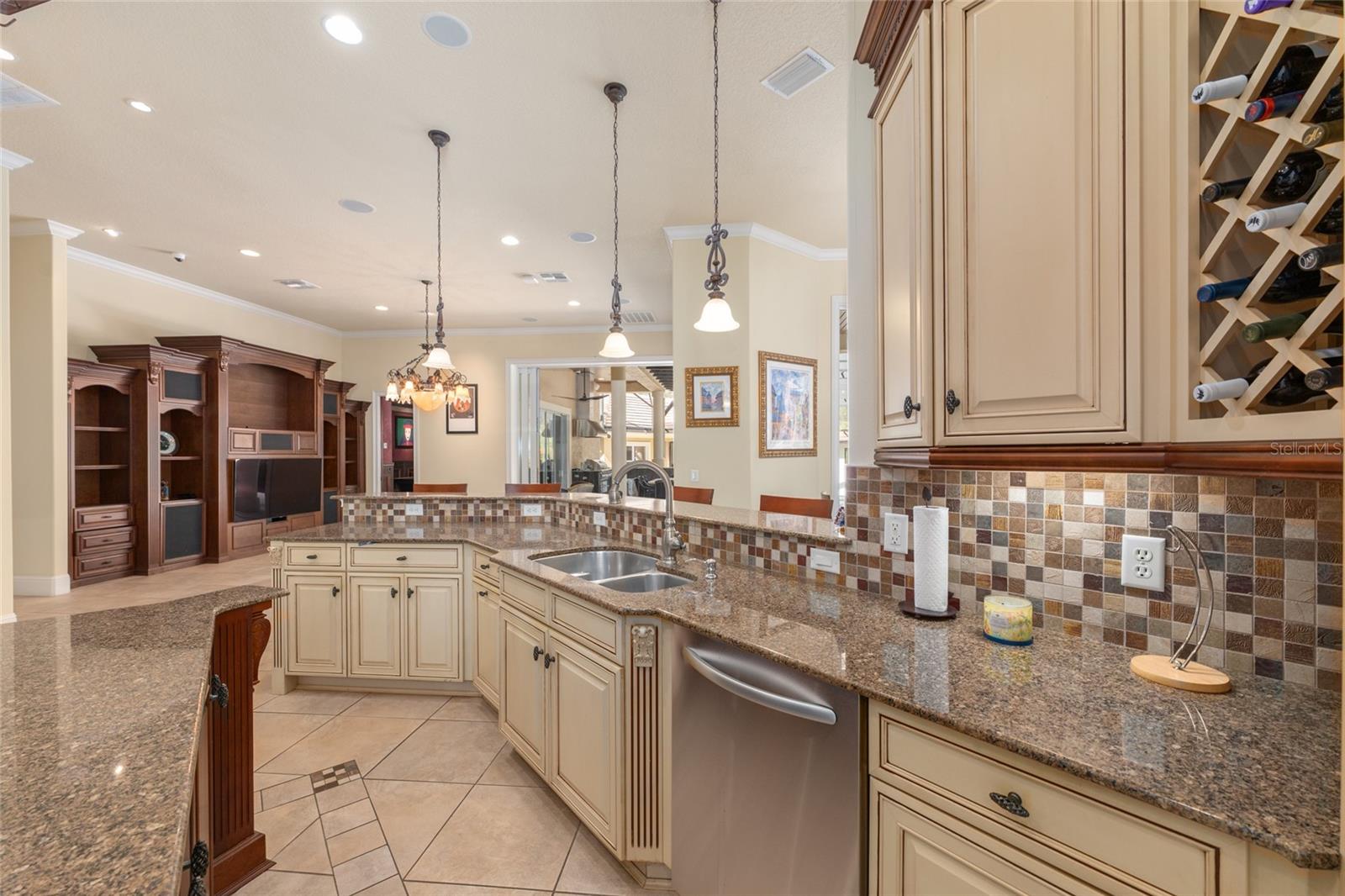 BELLECHASE LAURELS - Residential