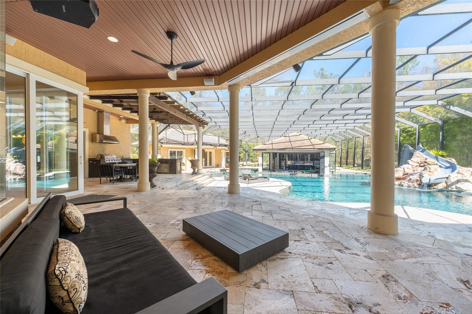 BELLECHASE LAURELS - Residential