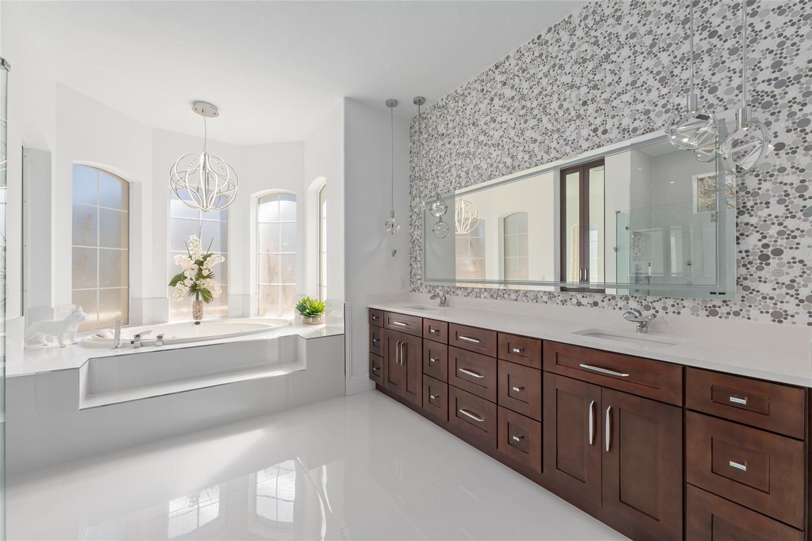 BELLECHASE LAURELS - Residential