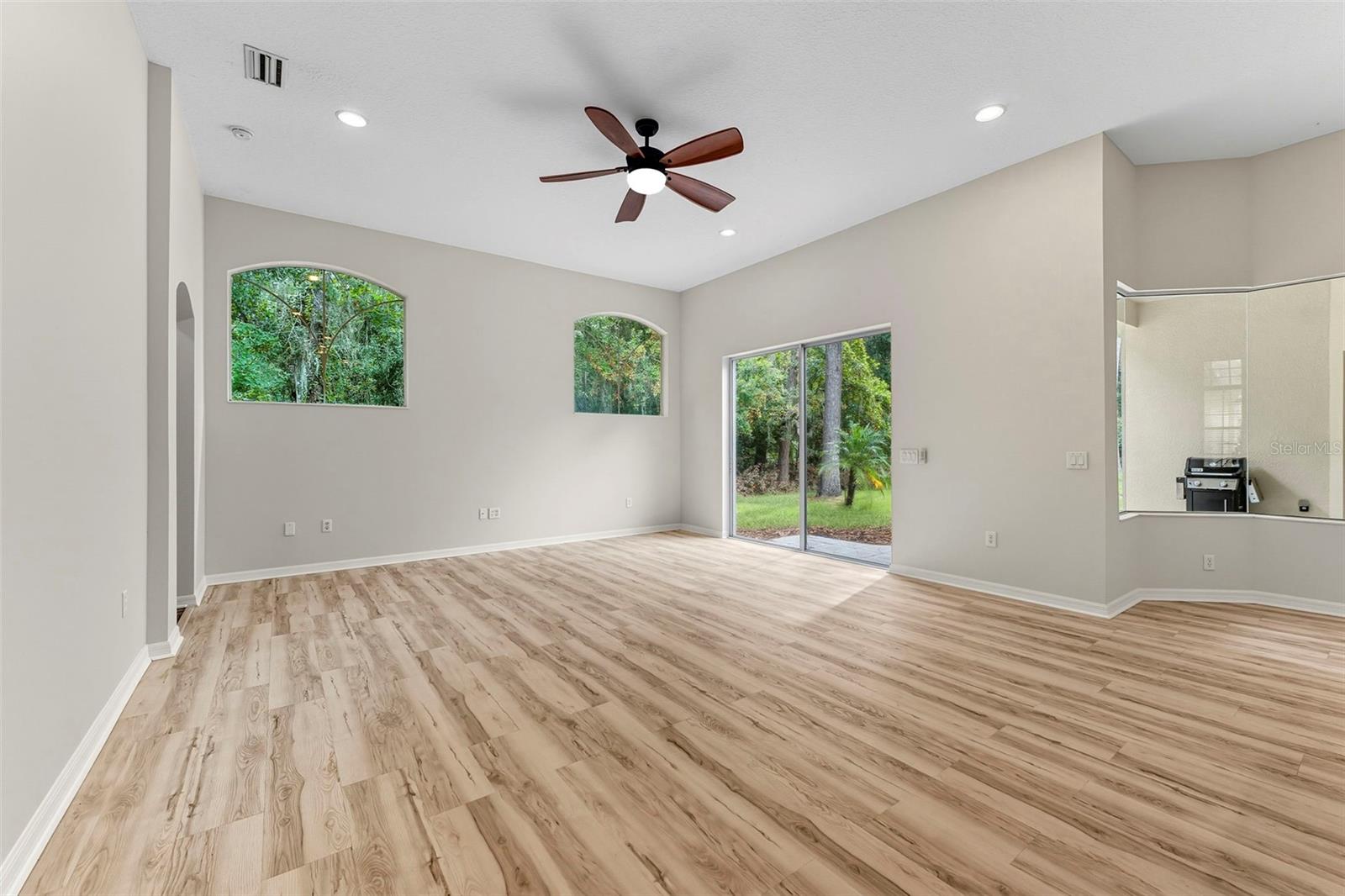 RIVERWOODS HAMMOCK - Residential