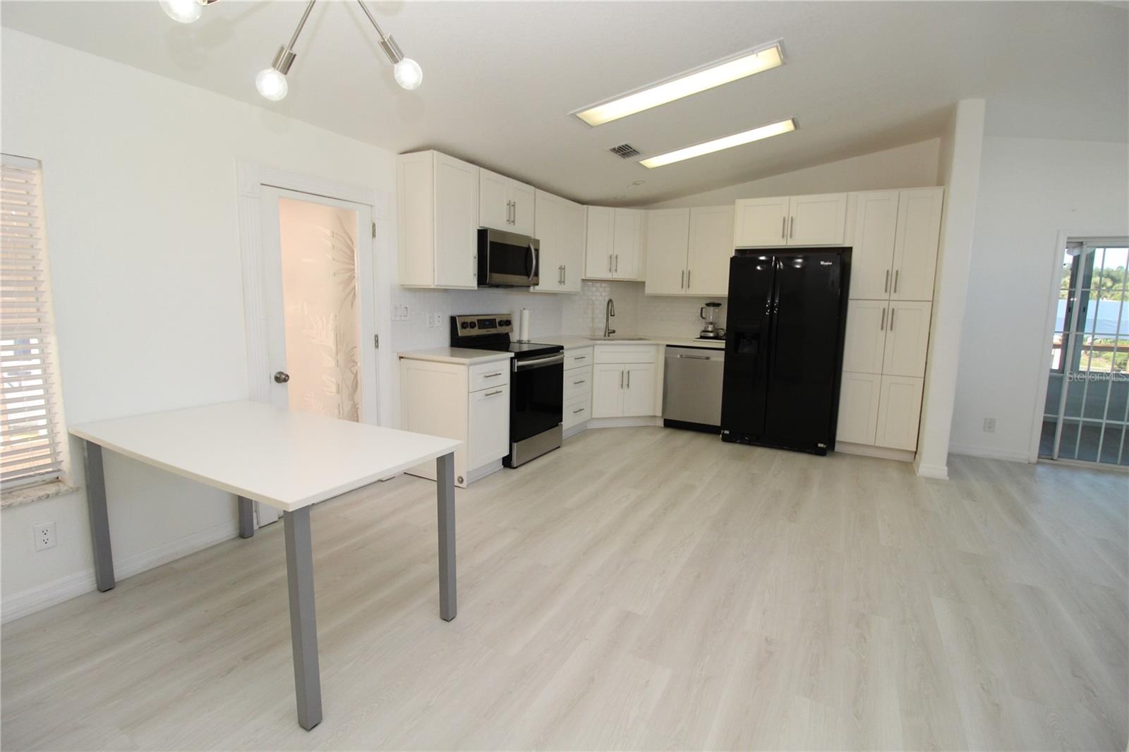 PELICAN HARBOR MOB HOME ESTATES - Residential